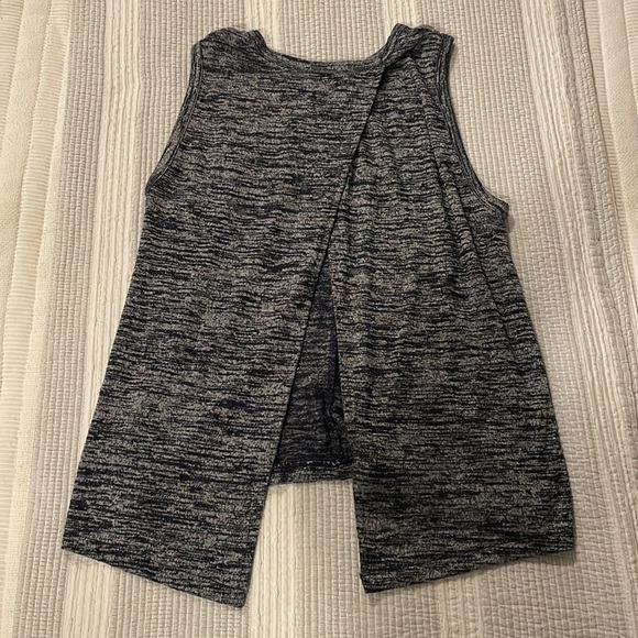 🌟 Rag & Bone Split Back Tank - Picture 4 of 5